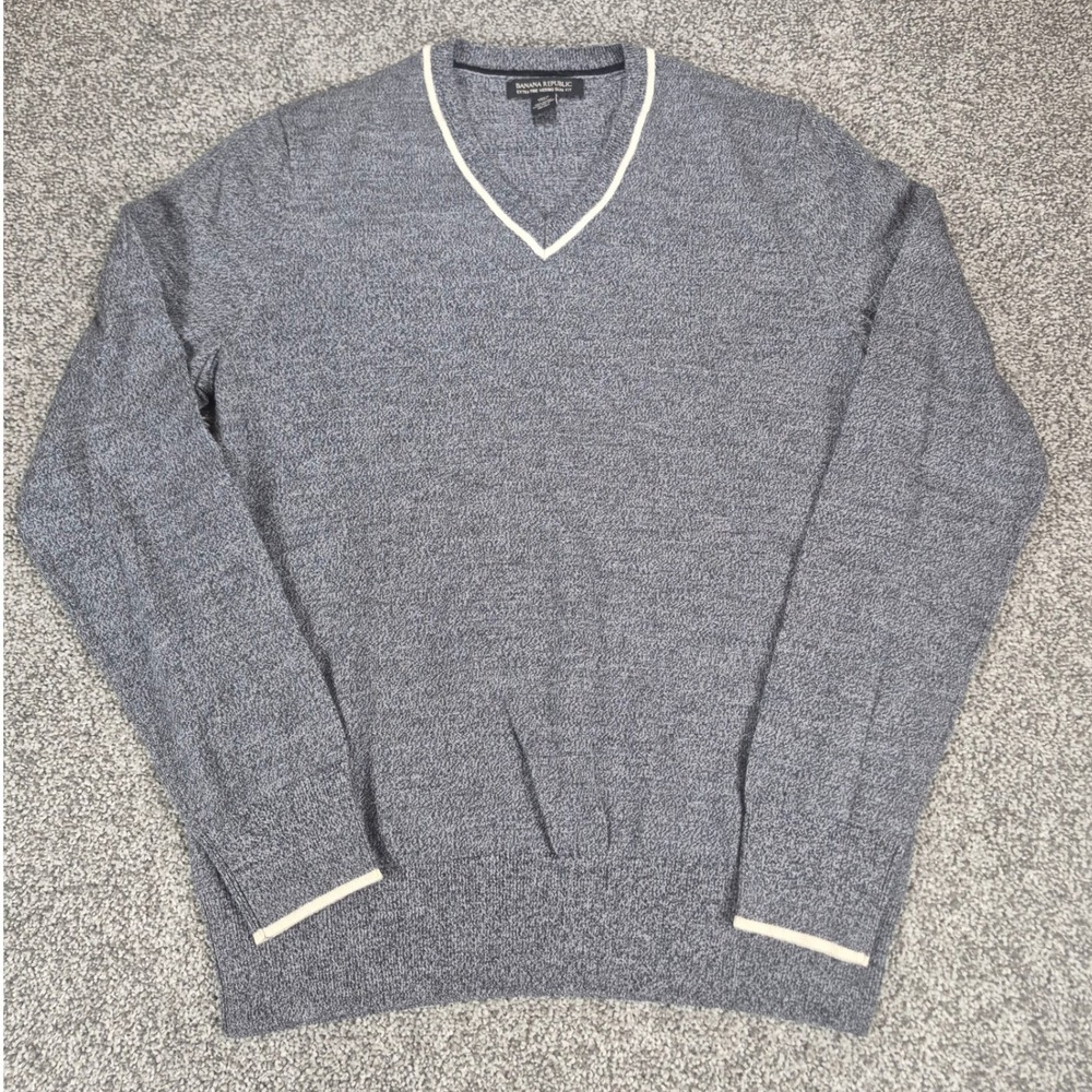 Banana Republic 100% Merino Wool Sweater Mens Medium Gray V-Neck